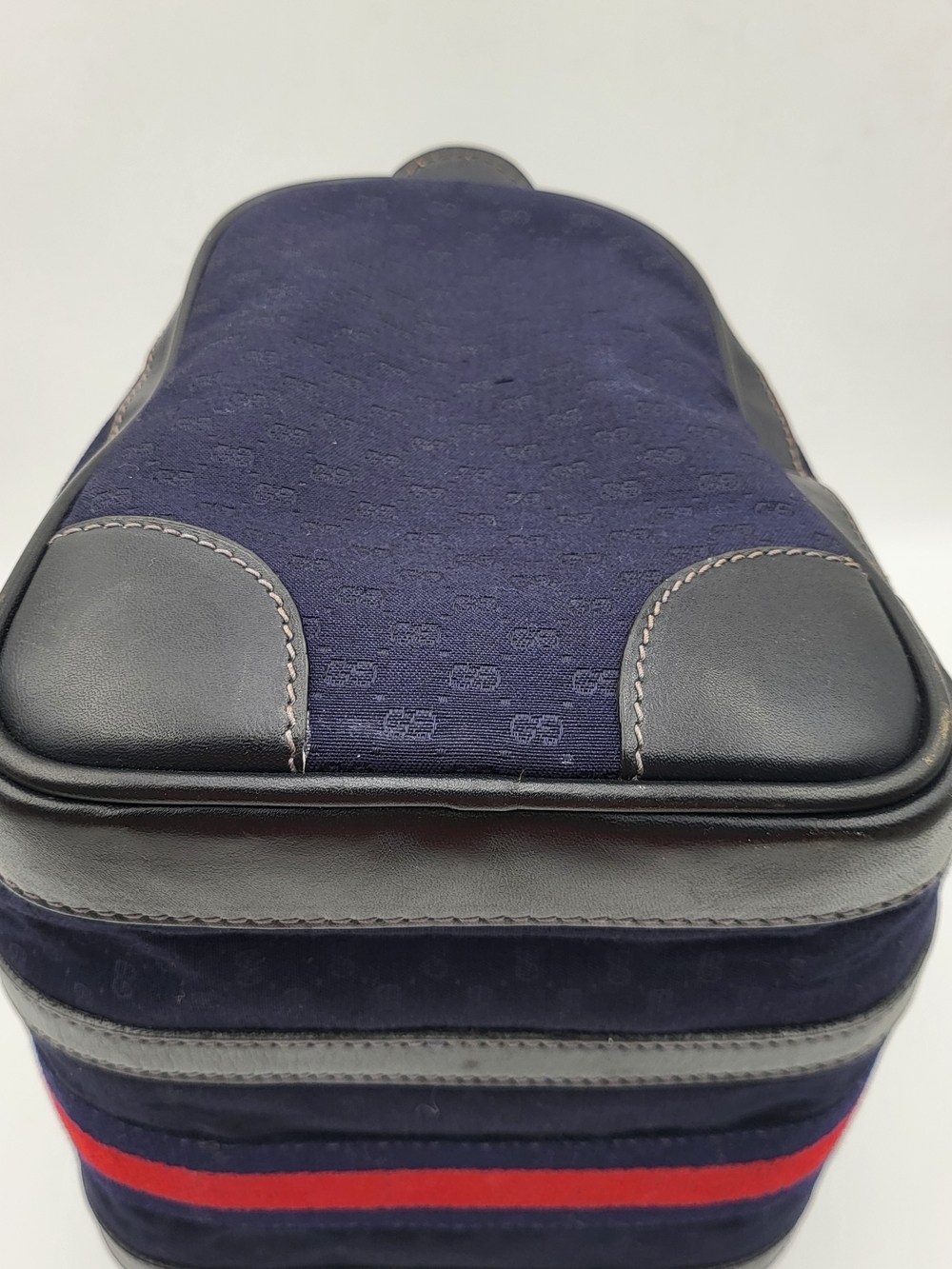 Gucci Vintage Canvas Leather Navy Sherry Line Boston 30 Bag..Auth..w/COA. - Picture 7 of 16